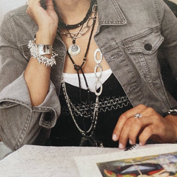 Silpada Layered Sterling Silver Necklace N1720
Silpada vintage 32” inches - Picture 7 of 7